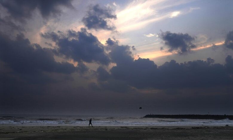 Storm fears overshadow India coast decades after tsunami