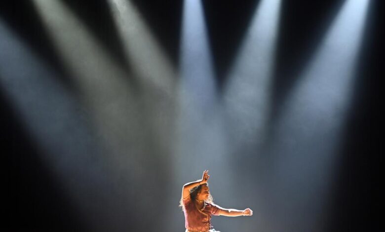 Vishal Krishna presented a slice of Benaras in his Kathak performance