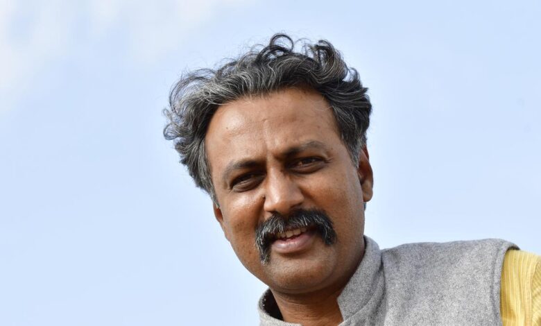 A four-day retrospective, Samagama, will be held at Suchitra Film Society, where actor-director Suchendra Prasad’s films will be screened